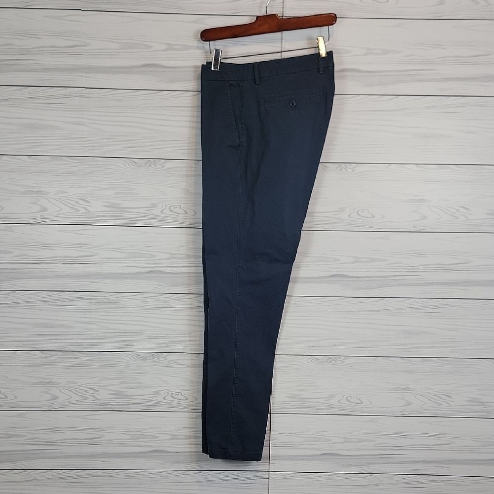 Gap Mens Essential Khaki Casual Pants Slim Fit - Navy Blue Size 33" X 32"